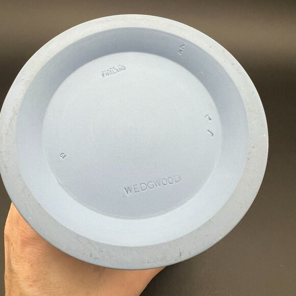 Wedgwood Classic Matte Blue Jasperware Vase ~6 3/4 x 6 in - Picture 8 of 14